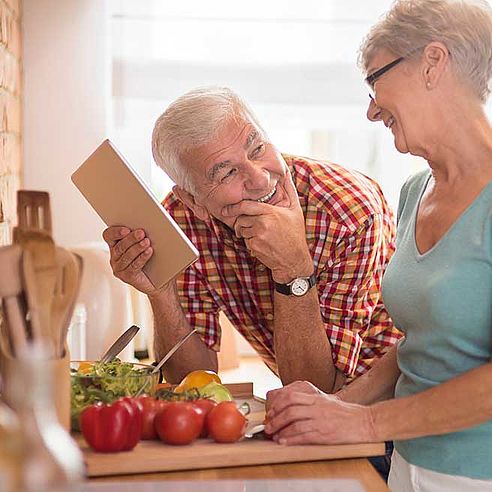 Senior couple doing meal preparations | Protefix