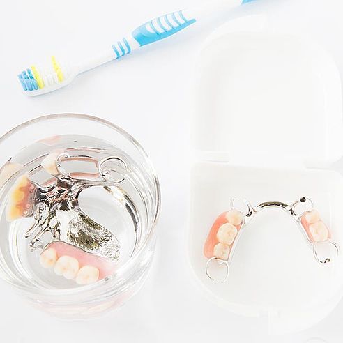 Cleansing of the denture | Protefix